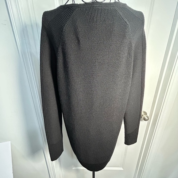 Athleta Classic Black Oversized Sweater - Picture 3 of 4